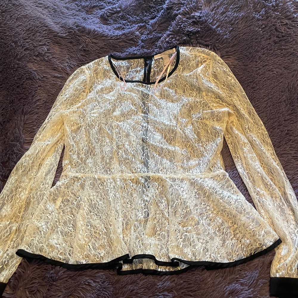 Forever 21 lace vintage top